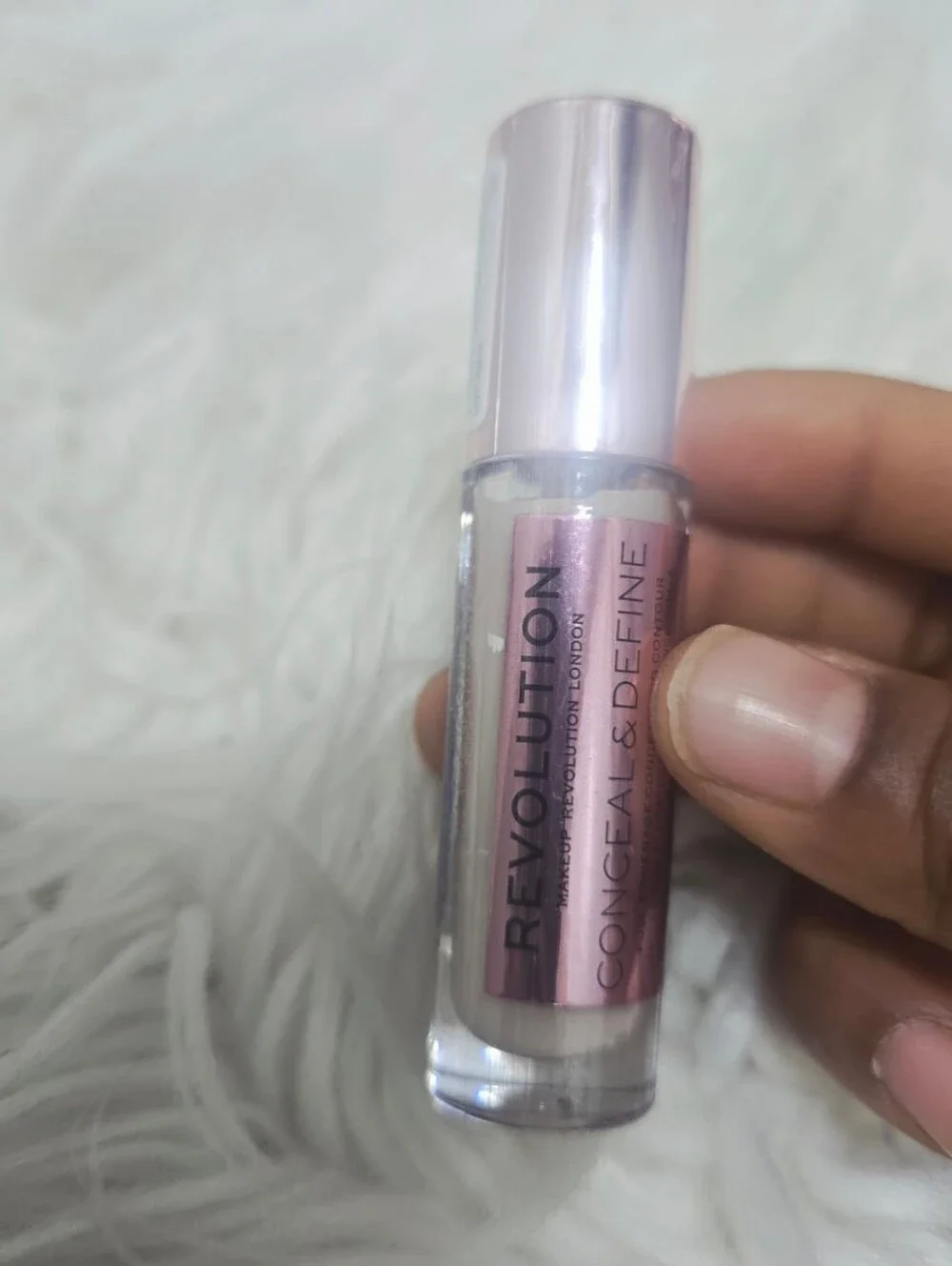 Makeup Revolution Conceal & Define Full Coverage Concealer & Contour C1